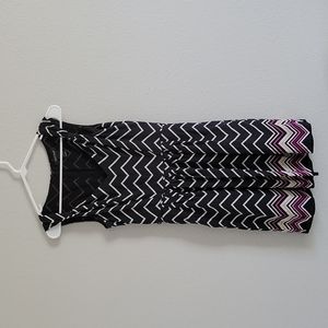 White house black market chevron sleeveless silk dress size 2